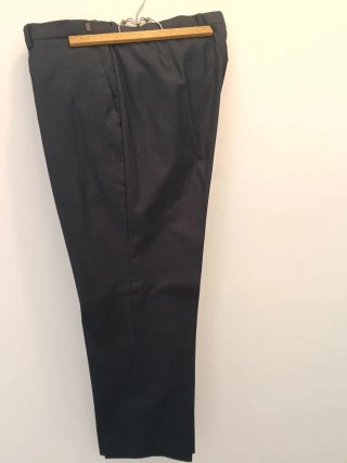 Traje de hombre azul oscuro