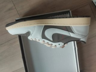 Air Jordan 1 Low OG SP Travis Scott Reverse