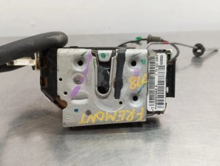 Cerradura puerta delantera derecha FIAT FREEMONT