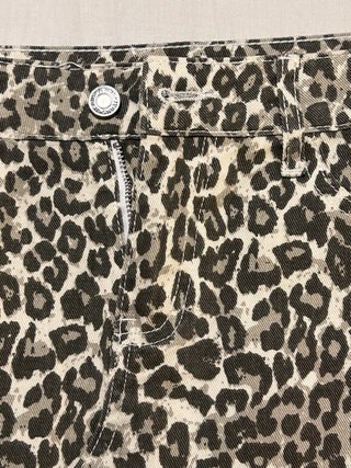 Falda vaquera leopardo beige y marrón