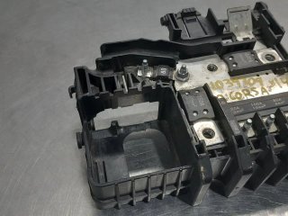 Caja reles / fusibles OPEL CORSA E