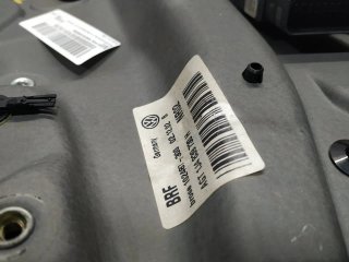 Elevalunas trasero derecho VOLKSWAGEN GOLF IV