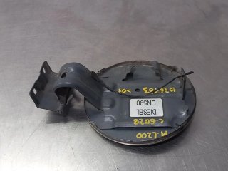 Tapa exterior combustible MITSUBISHI L200