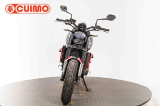 TRIUMPH TRIDENT 660
