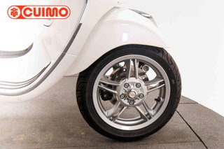 VESPA PRIMAVERA 125