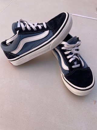 Zapatillas Vans Old Skool Azul Marino y Negro