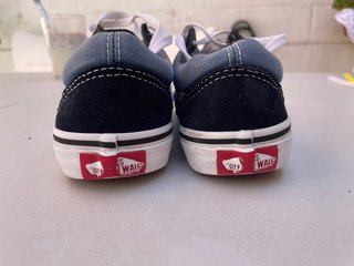 Zapatillas Vans Old Skool Azul Marino y Negro