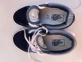 Zapatillas Vans Old Skool Azul Marino y Negro