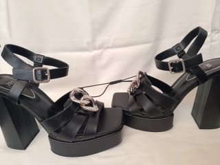 Sandalias Zara Tacón Plataforma Negro