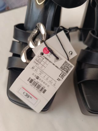 Sandalias Zara Tacón Plataforma Negro