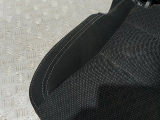 Asientos trasero izquierdo KIA CARENS (RP)