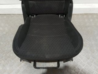 Asientos trasero izquierdo KIA CARENS (RP)