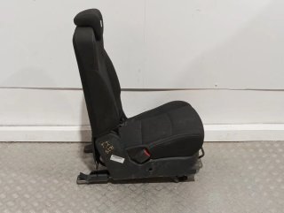 Asientos trasero izquierdo KIA CARENS (RP)