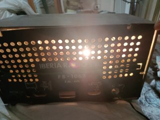 Iberia radio en perfecto estado modelo fb-1063 6v