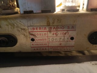 Iberia radio en perfecto estado modelo fb-1063 6v