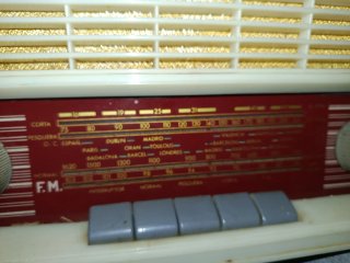 Iberia radio en perfecto estado modelo fb-1063 6v