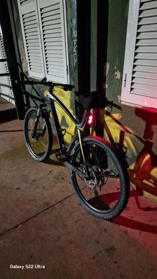 Bicicleta MTB Carbono R27.5 BTT