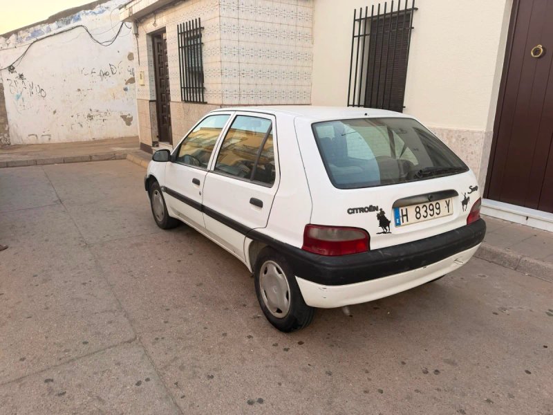 Citroen Saxo 1999 - foto 1