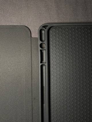 Capa Spigen iPad Pro 11 Cinza