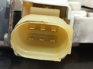 Elevalunas delantero derecho BMW SERIE 1 BERLINA