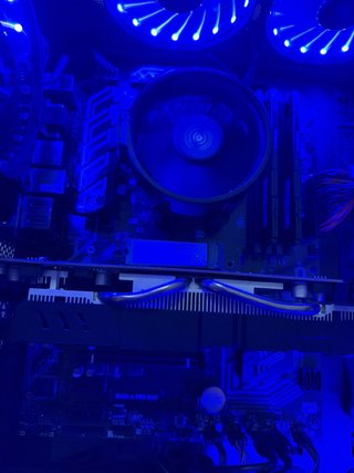PC Gaming AMD Ryzen 2700x 16GB RAM RX 580 8GB