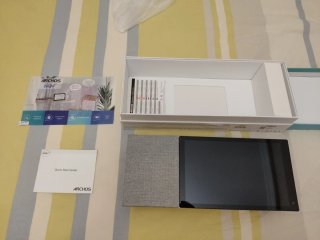 Pantalla inteligente ARCHOS Hello con altavoz