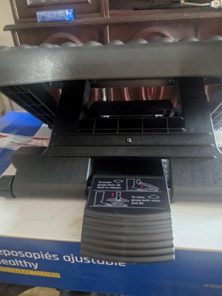 Reposapiés Ajustable . NUEVO