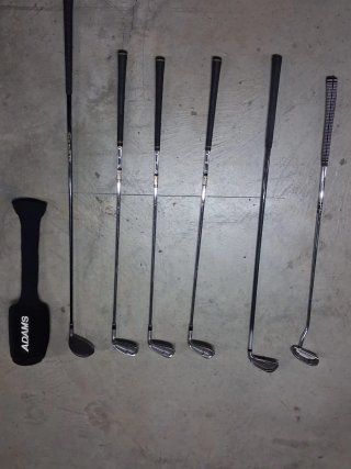 Palos de golf Adams