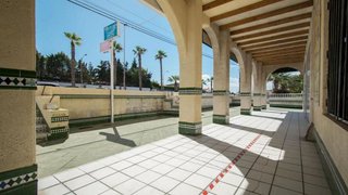 Local comercial en venta en Torrelamata - La Mata en Torrevieja