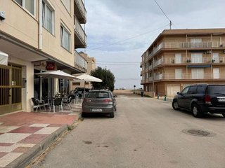 Local comercial en venta en Playa de los Locos en Torrevieja