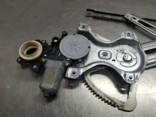 Elevalunas delantero izquierdo TOYOTA AVENSIS