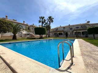 Chalet en venta en Nueva Torrevieja - Aguas Nuevas en Torrevieja