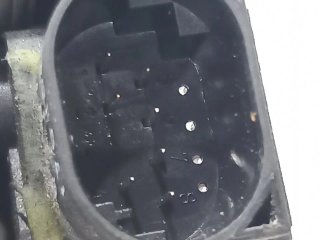 Cerradura puerta trasera derecha