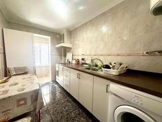 Piso en venta en Ciudad Jardín en Alicante