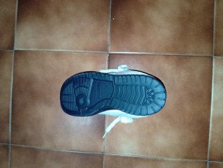 Zapatillas Yiboni Blancas y Negras
