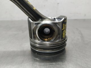Piston VOLKSWAGEN PASSAT VARIANT (3C5)