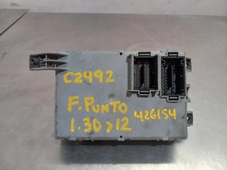 Caja reles / fusibles FIAT III PUNTO (199)