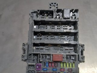 Caja reles / fusibles HONDA CR-V (RE)