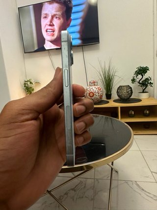 iPhone 15 Prata