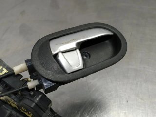 Cerradura puerta delantera derecha MITSUBISHI