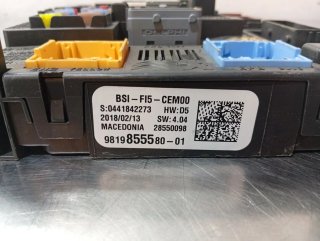 Caja reles / fusibles OPEL GRANDLAND X