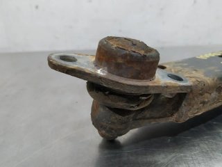 Brazo suspension inferior delantero izquierdo