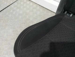 Asientos trasero derecho KIA CARENS (RP)