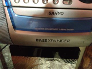 Cadena de música Sanyo CD/Radio/Cassette