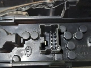 Piloto trasero izquierdo NISSAN ALMERA (N16/E)