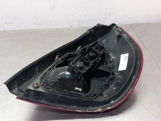 Piloto trasero izquierdo NISSAN ALMERA (N16/E)
