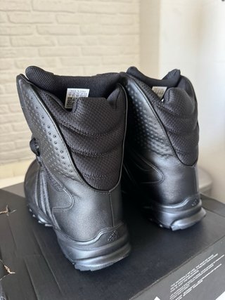 * 40 Botas Adidas GSG 9.2 policia seguridad