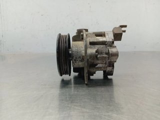 Bomba direccion NISSAN MICRA (K11)
