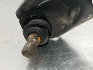 Brazo suspension inferior delantero izquierdo