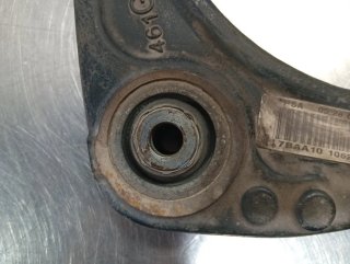 Brazo suspension inferior delantero izquierdo